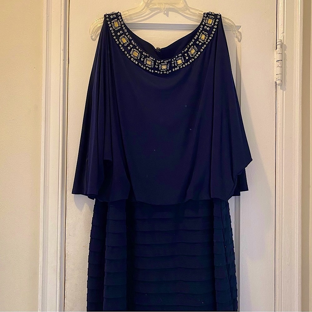 Xscape by Joanna Chen 18W - navy blue, neck embellishment, split sleeve